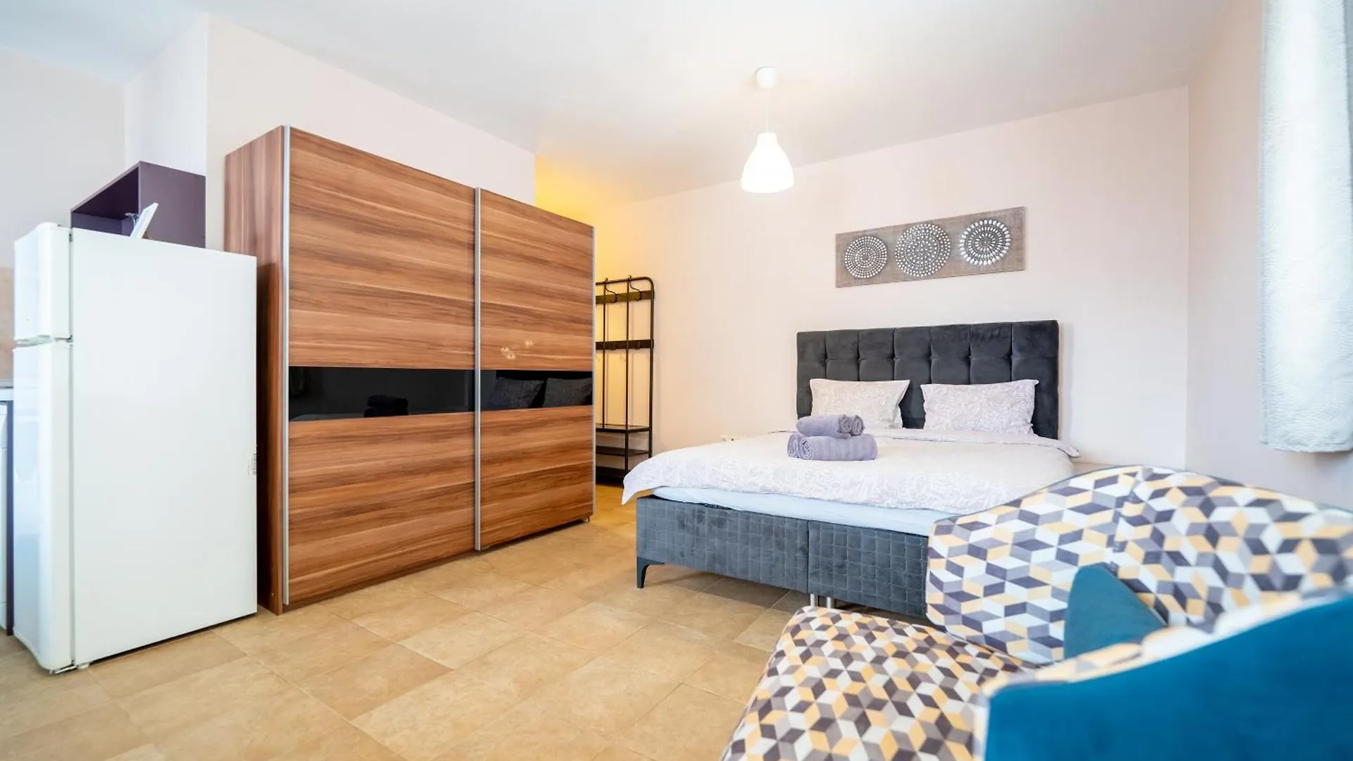 סופיה Lovely Apartment In Studentski Grad
